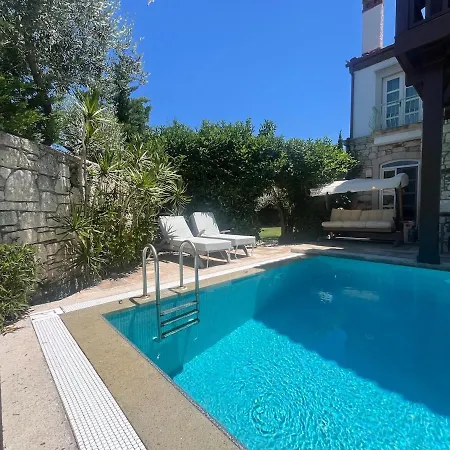 فيلة Private With Pool 150 M From The Sea - 4 Bathrooms - 8 People Çeşme