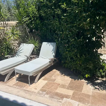 Private With Pool 150 M From The Sea - 4 Bathrooms - 8 People *