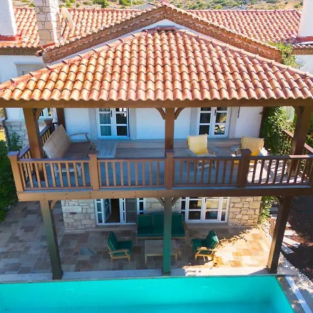 ヴィラ Private With Pool 150 M From The Sea - 4 Bathrooms - 8 People